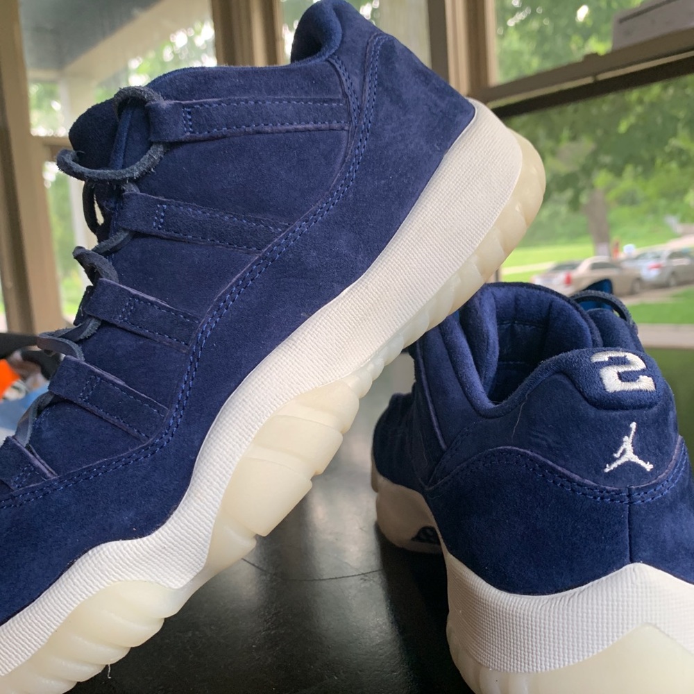 Jordan retro 11s Derek Jeter low